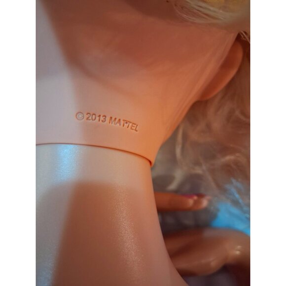 Barbie Blonde Styling Doll Head With Makeup Glittery Top RARE - Picture 9 of 12